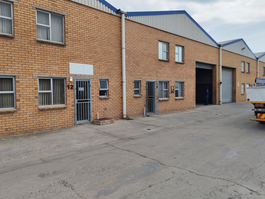 To Let Commercial Property for Rent in Broadlands Western Cape